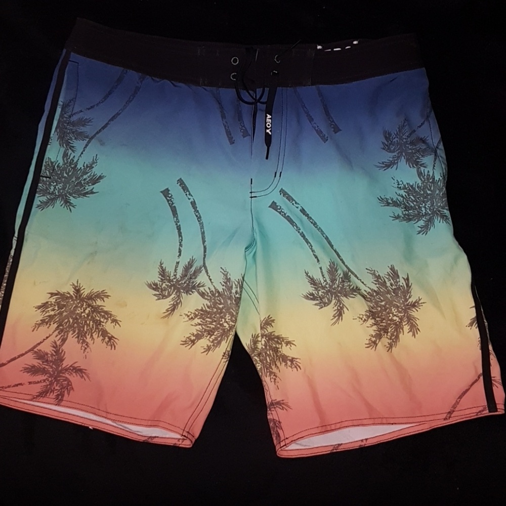 Tropical swimming trunks